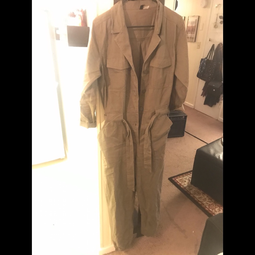 Jumpsuit Military-Inspired